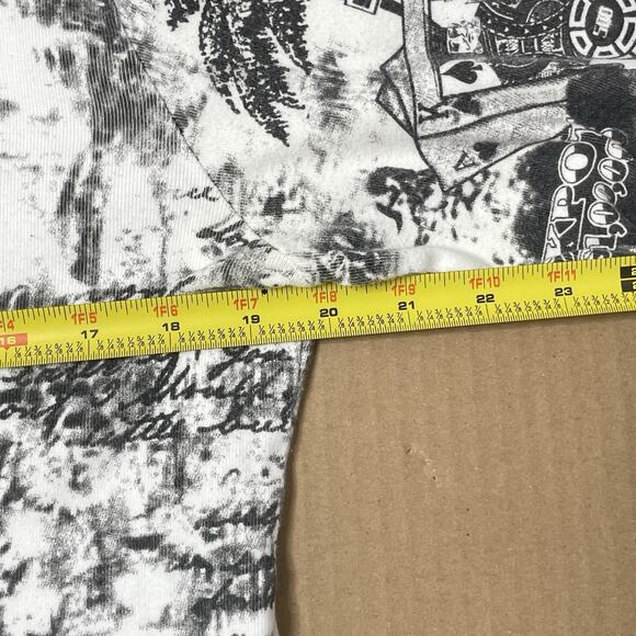 Vtg 90’s Take Two Travel Black And White Beaded Collage Top Women’s L Y2K Indie - Picture 10 of 10